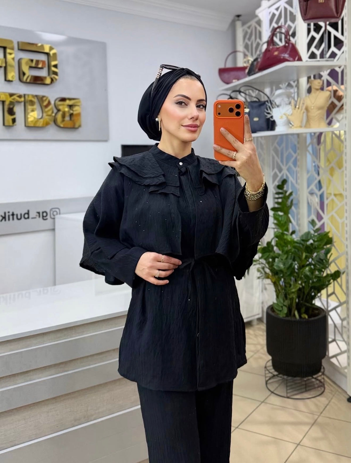 Kendinden Işıltılı Gofre Takım Siyah