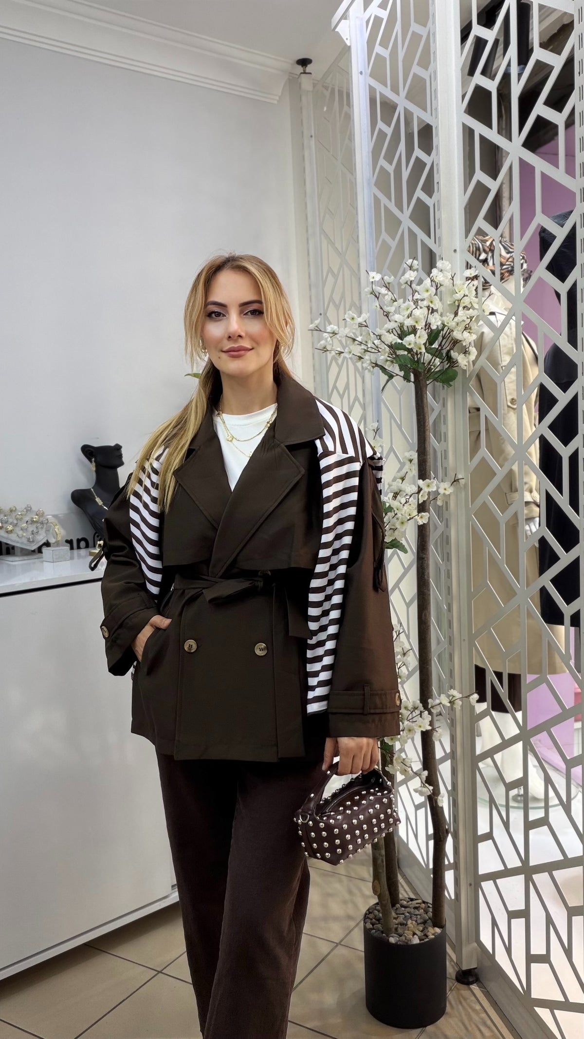 Enise Kısa Boy Astarlı Trençkot Kahverengi