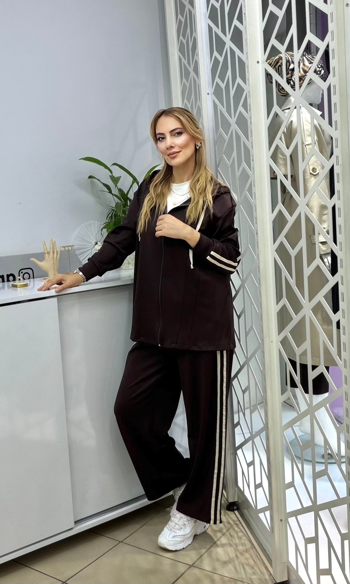 Oysho Kumaş Kapüşonlu Fermuarlı Takım Kahverengi