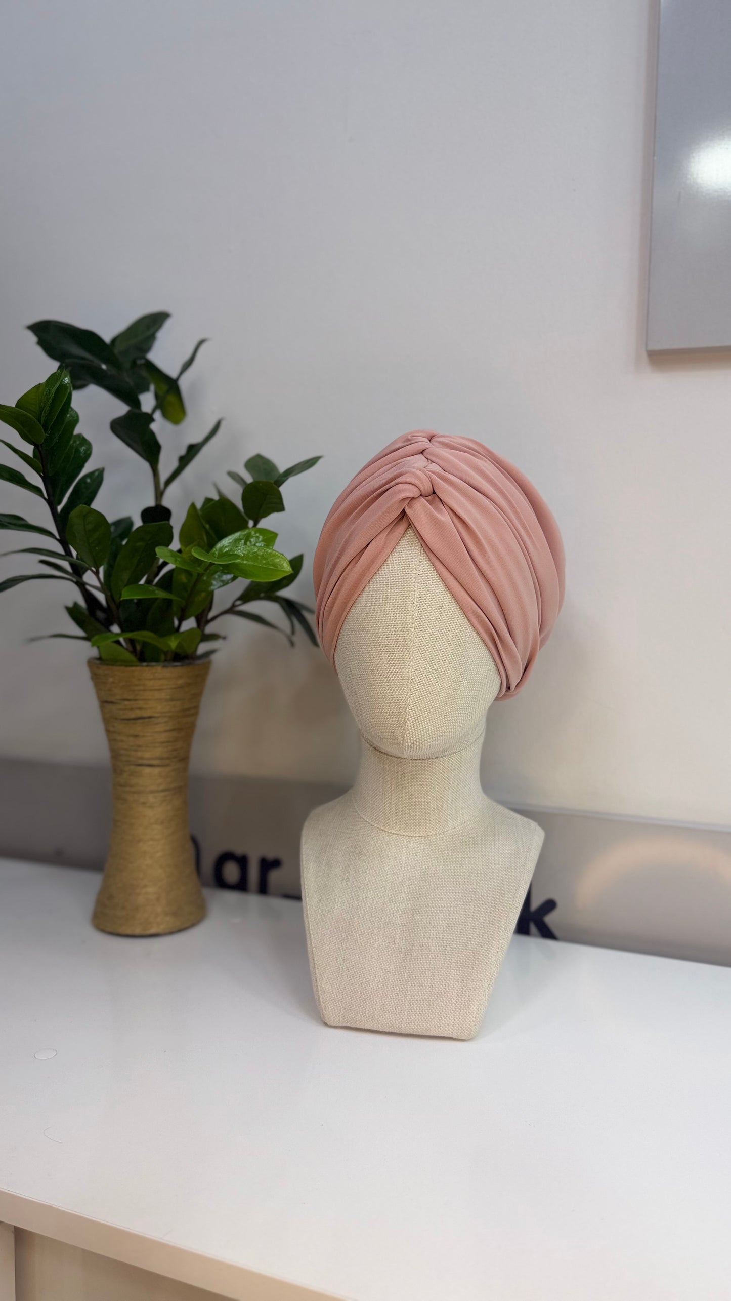 Pudra Pembe Dolgulu Düğüm Bone