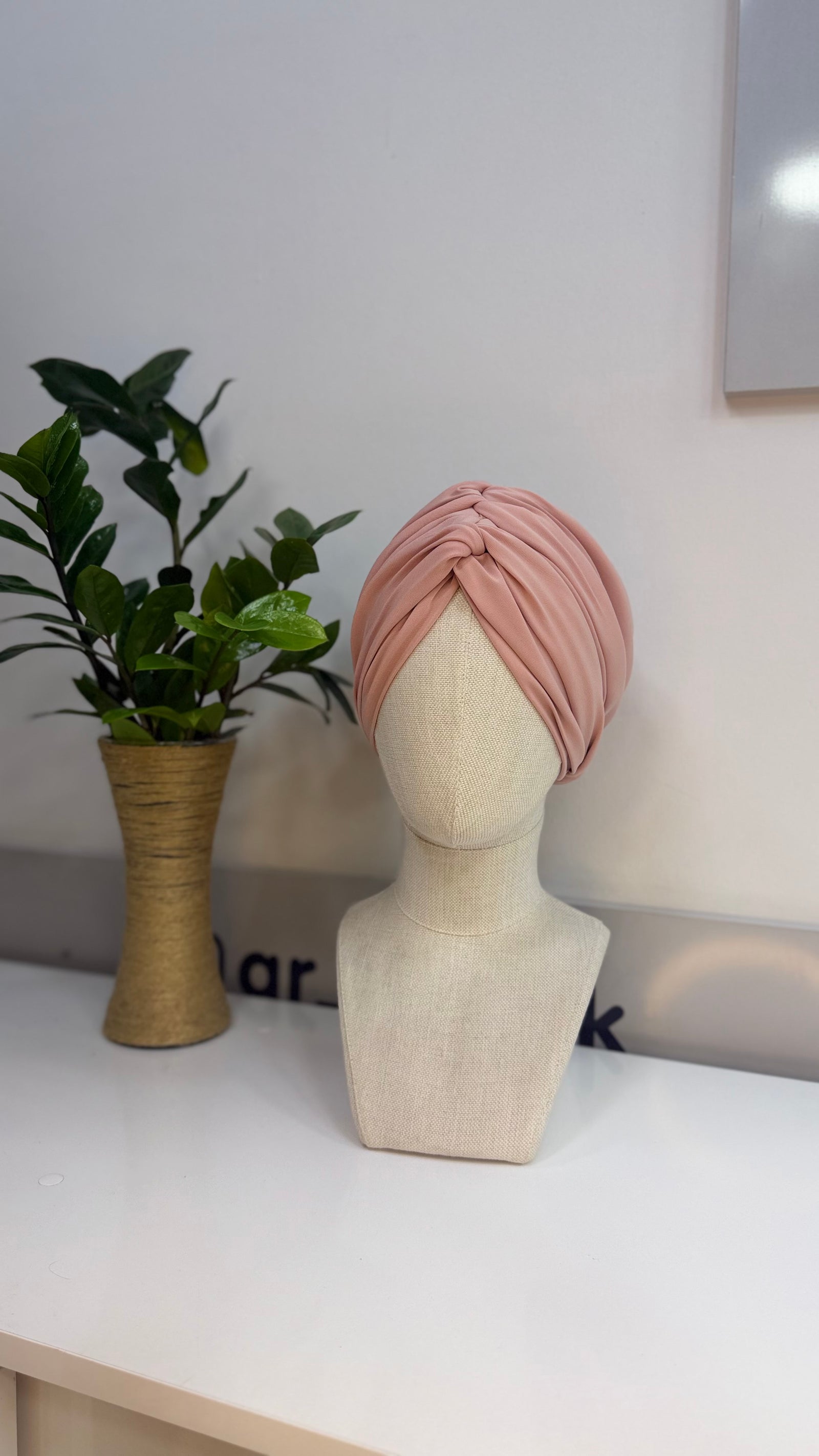 Pudra Pembe Dolgulu Düğüm Bone