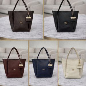 Marjin Charmlı Kare Çanta